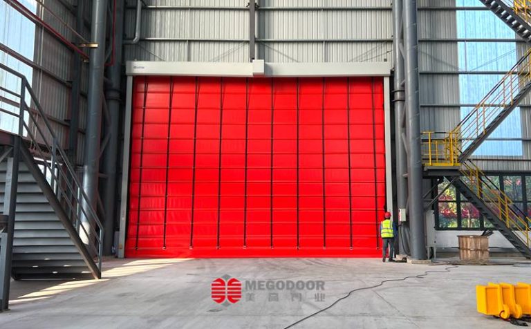 杭州工厂为什么选择抗风保温堆积式快速门？提升抗风与节能效果缩略图