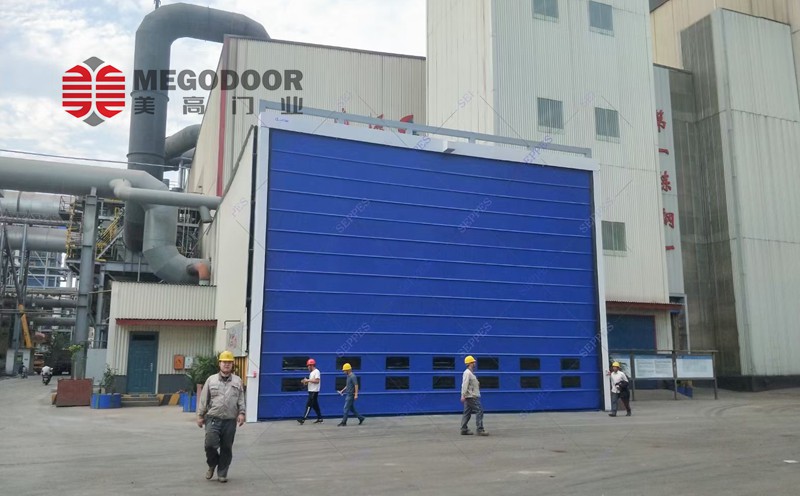 杭州工厂为什么选择抗风保温堆积式快速门？提升抗风与节能效果插图