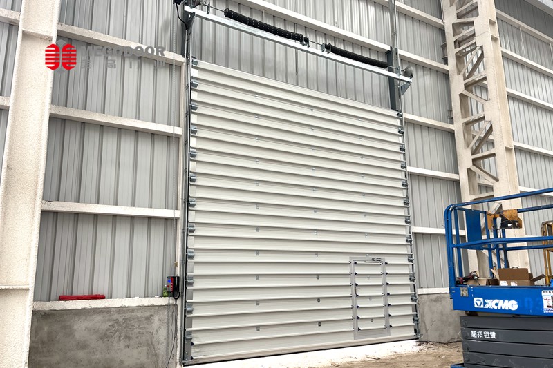 杭州抗风电动遥控工业提升门缩略图