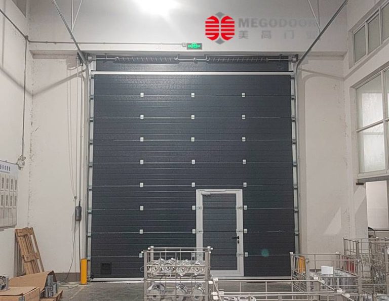 杭州车间出货口电动滑升门缩略图