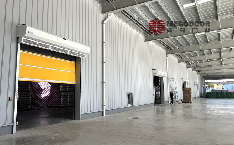 杭州防飞虫双联动门系统:守护洁净生产环境的专业解决方案插图1 杭州防飞虫双联动门系统:守护洁净生产环境的专业解决方案插图1