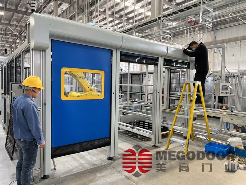 杭州成品库专用自动感应快速卷帘门解决方案插图