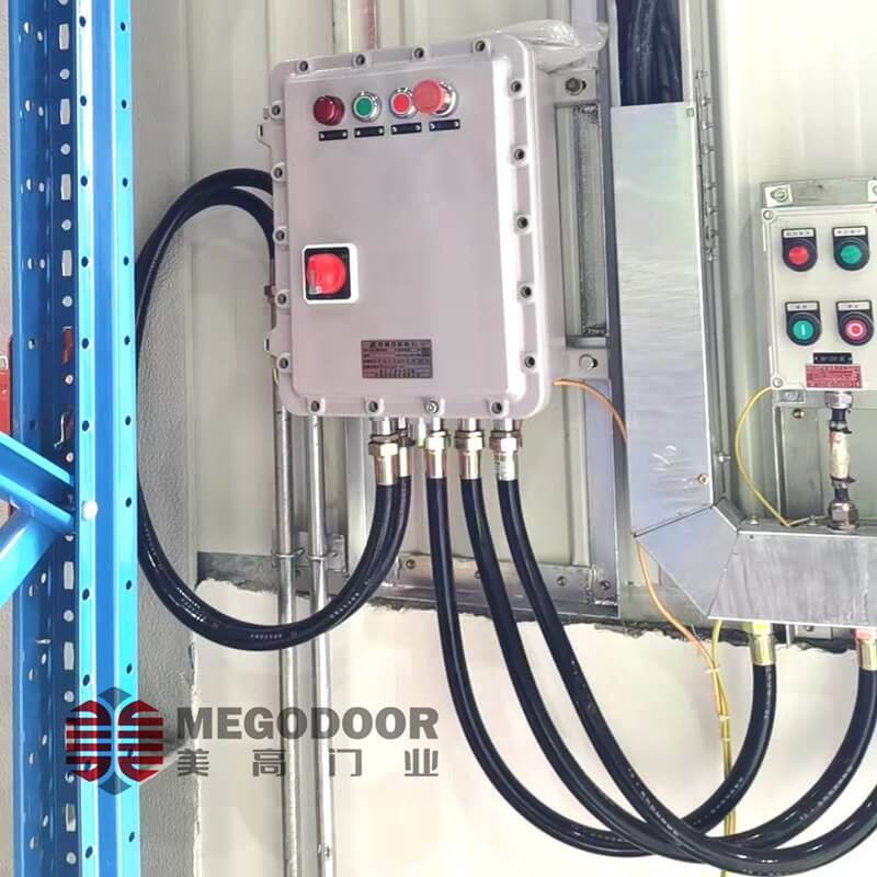 杭州化工车间安全保障:防爆快速卷帘门的应用与优势插图1 杭州化工车间安全保障:防爆快速卷帘门的应用与优势插图1