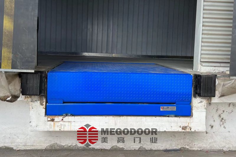 杭州仓库液压装卸货平台:提升物流效率与安全性的理想选择插图 杭州仓库液压装卸货平台:提升物流效率与安全性的理想选择插图