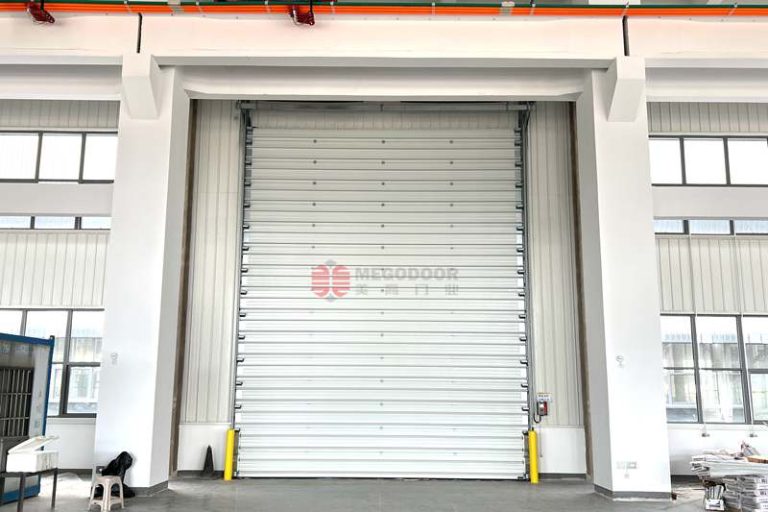 工厂门洞越大,越要重视抗风性能——杭州抗风提升门科普缩略图 工厂门洞越大,越要重视抗风性能——杭州抗风提升门科普缩略图